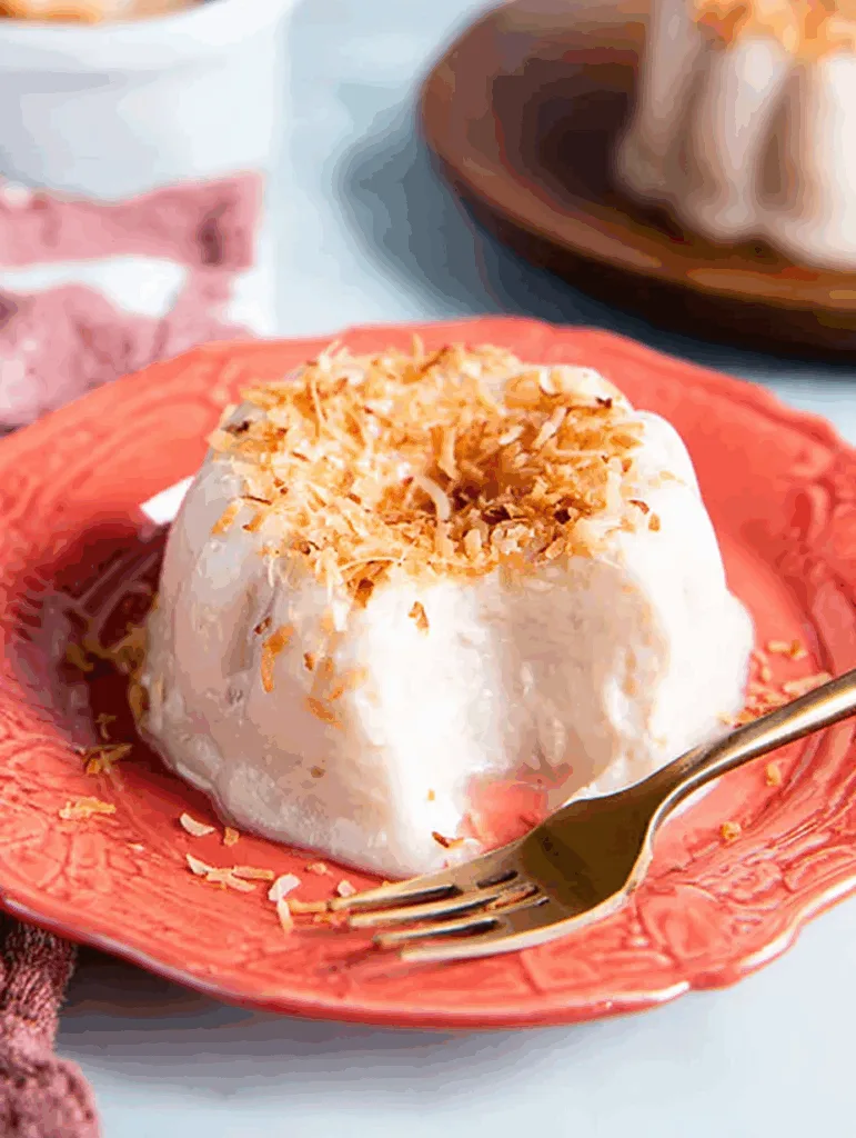 Tembleque (Puerto Rican Coconut Pudding)