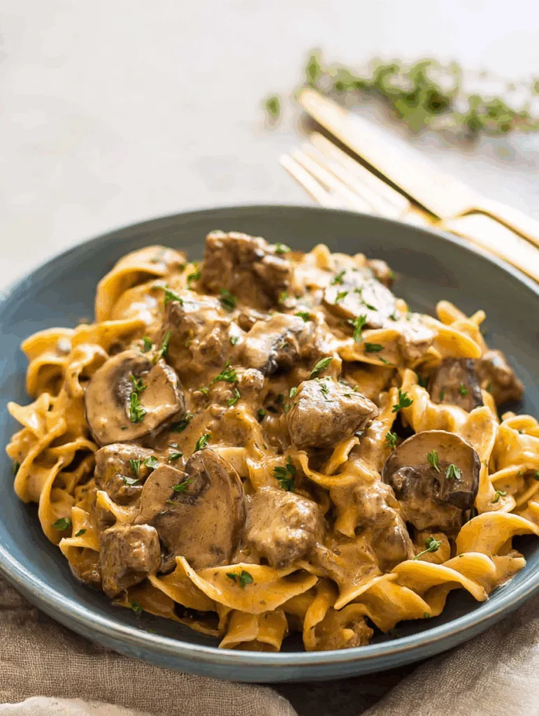 Slow Cooker Ground Beef Stroganoff
